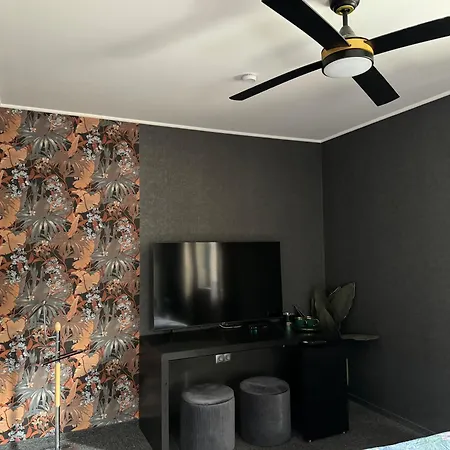 Dunavoelgyi Vendeghaz Gasthof Akaszto