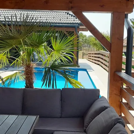 Dunavoelgyi Vendeghaz Guest house *